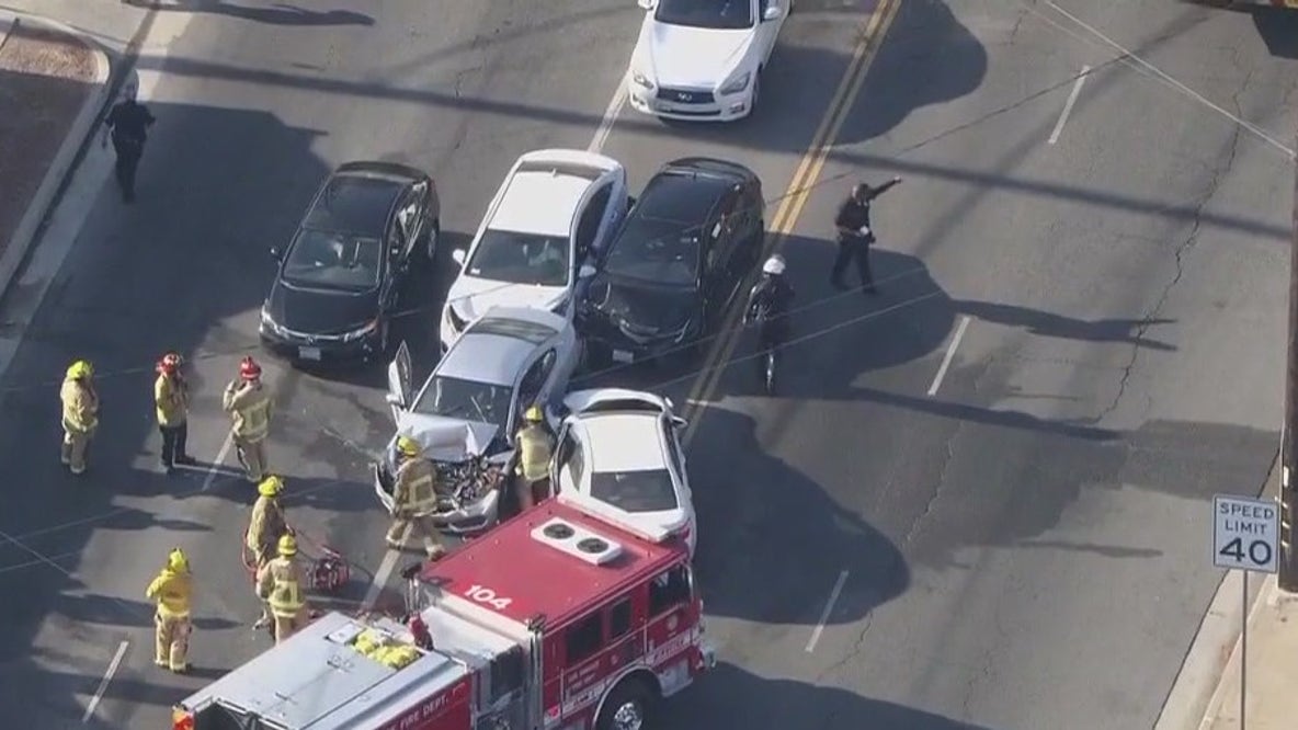 3 women injured in Northridge crash